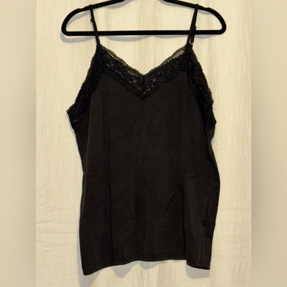 POL Vintage Wash Black Lace Detail Tank Top - Picture 2 of 6